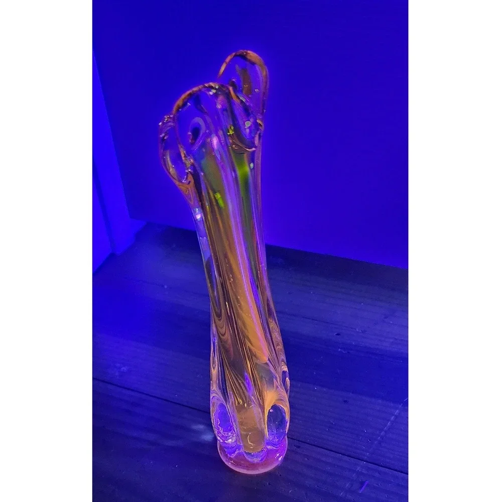 Vintage Yellow Cadmium Art Glass Bud Vase Twisted Swirl Mid Century 9 Inch